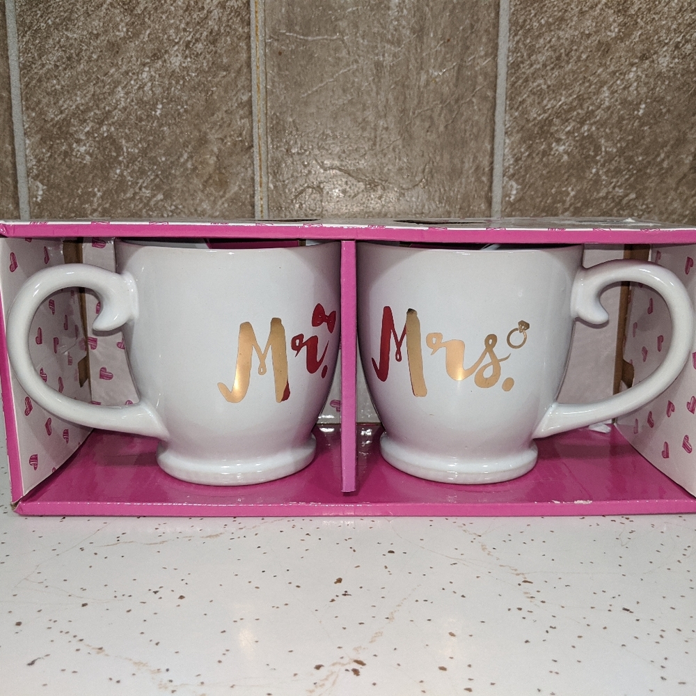 Mr. & Mrs. Mugs